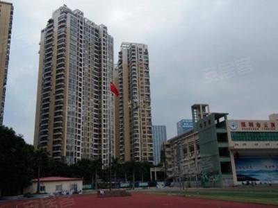 Qu'est-ce qui fait du projet de piscine de Blueway à Yunding Cuifeng Phase III une installation de loisirs remarquable ?